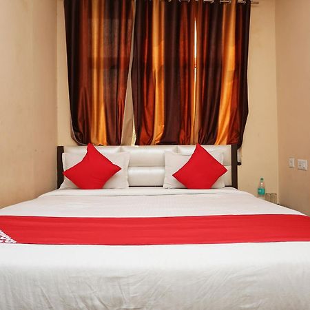 Oyo Flagship Hotel Krishna Chinhat Luaran gambar