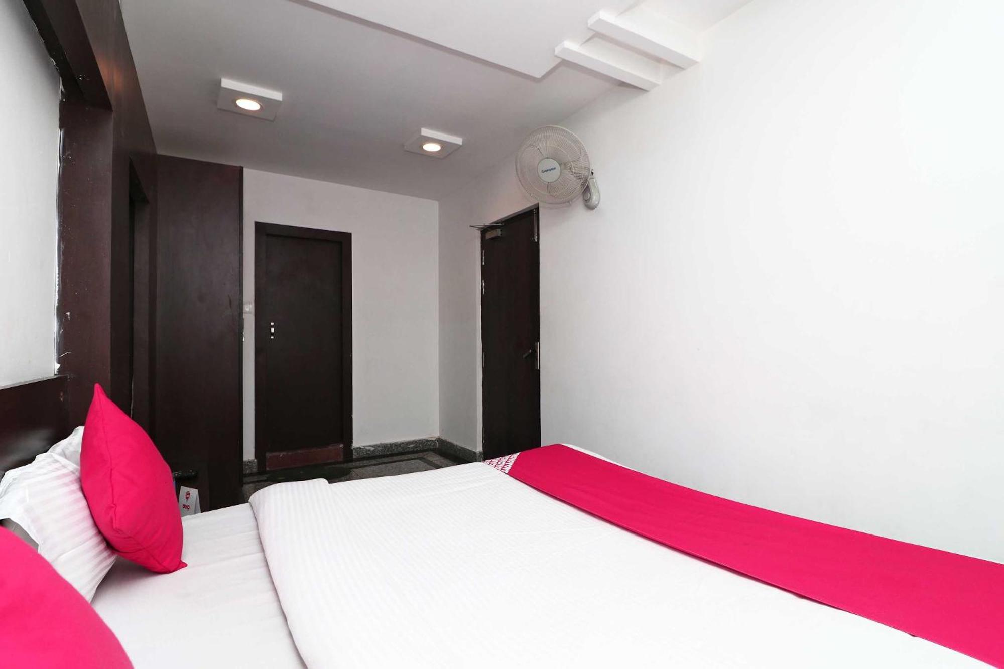 Oyo Flagship Hotel Krishna Chinhat Luaran gambar