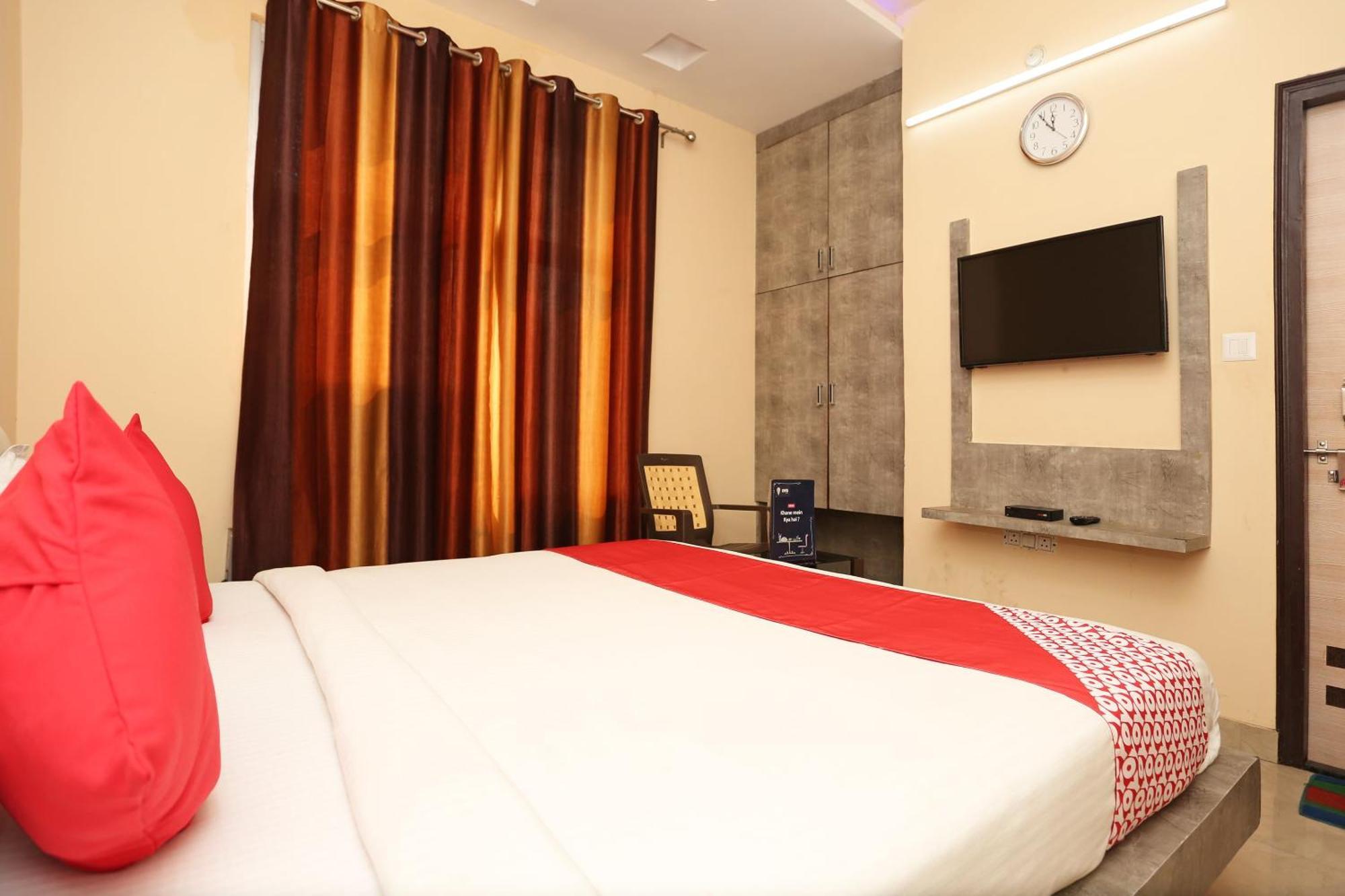 Oyo Flagship Hotel Krishna Chinhat Luaran gambar